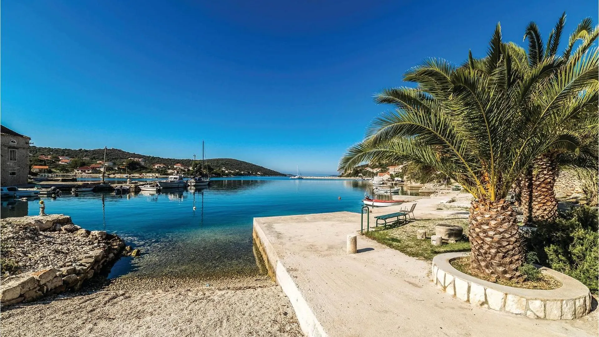 Amazing Apartment In Saldun With Wifi Trogir